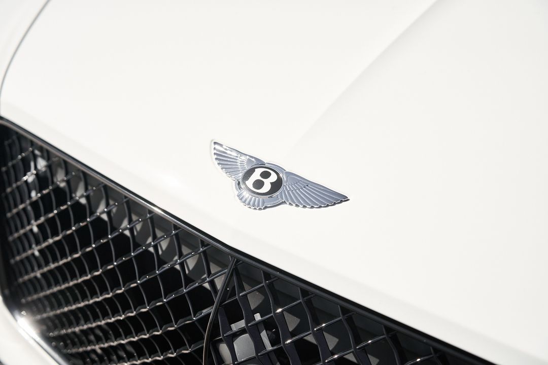2024 Bentley Bentayga Hybrid