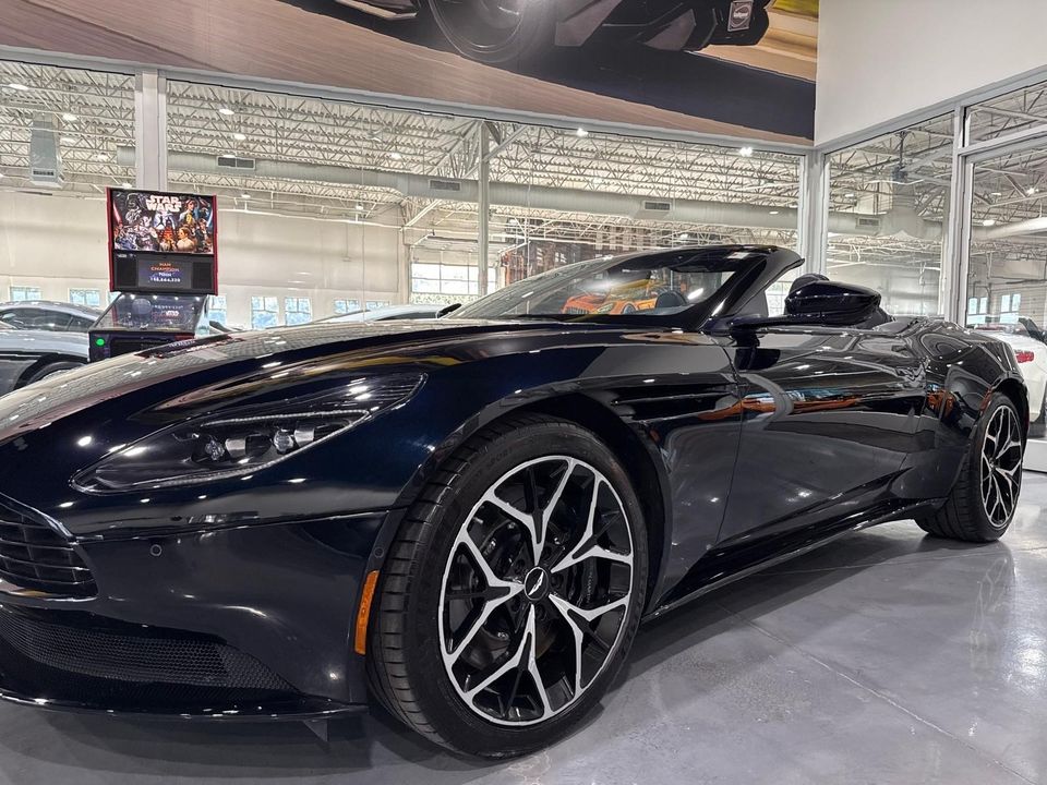 2019 Aston Martin DB11 Volante