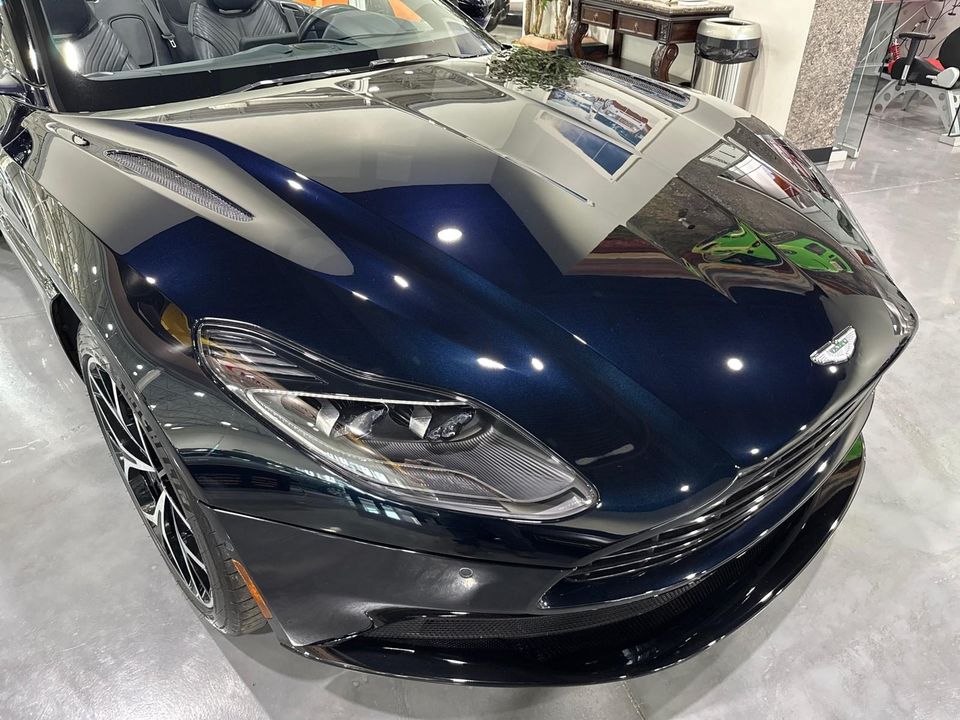 2019 Aston Martin DB11 Volante