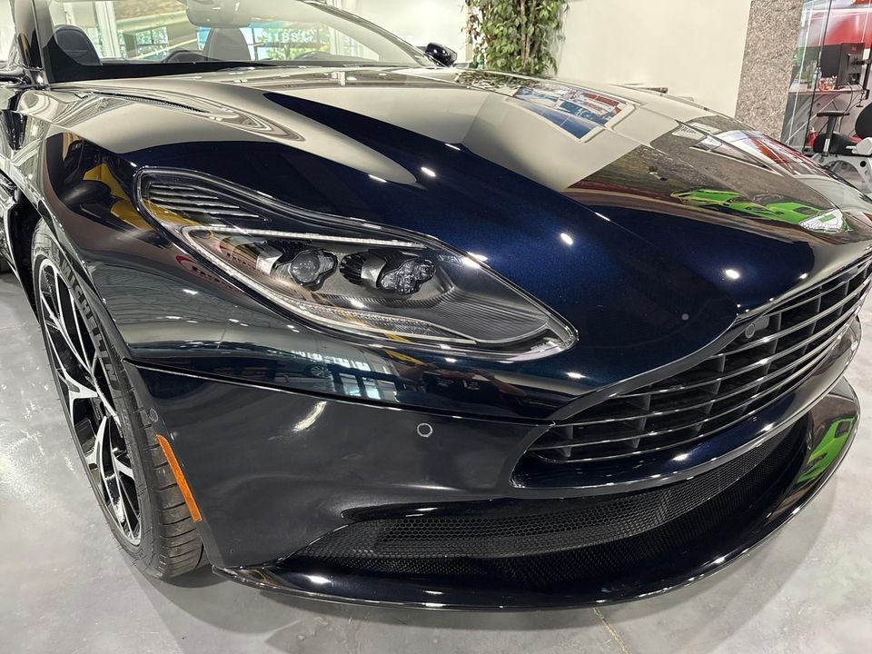 2019 Aston Martin DB11 Volante