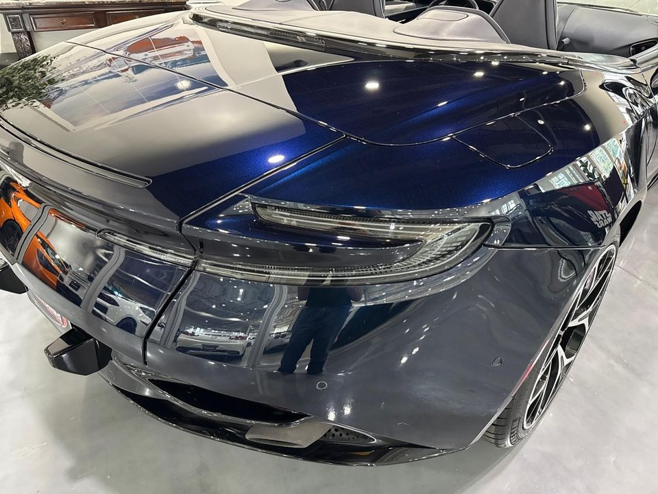 2019 Aston Martin DB11 Volante