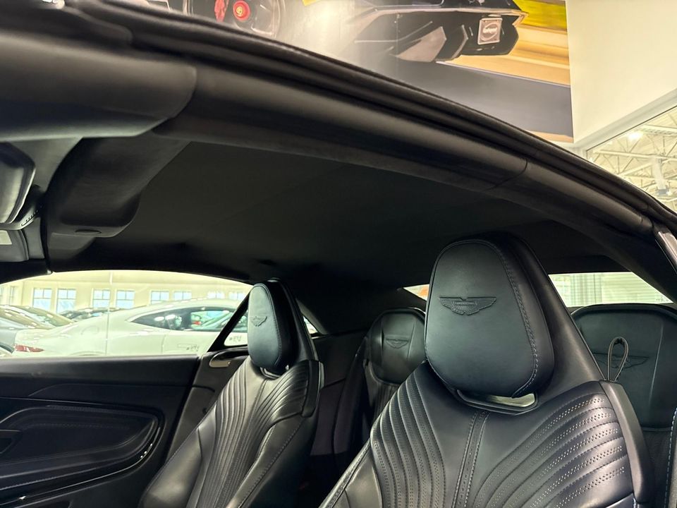 2019 Aston Martin DB11 Volante