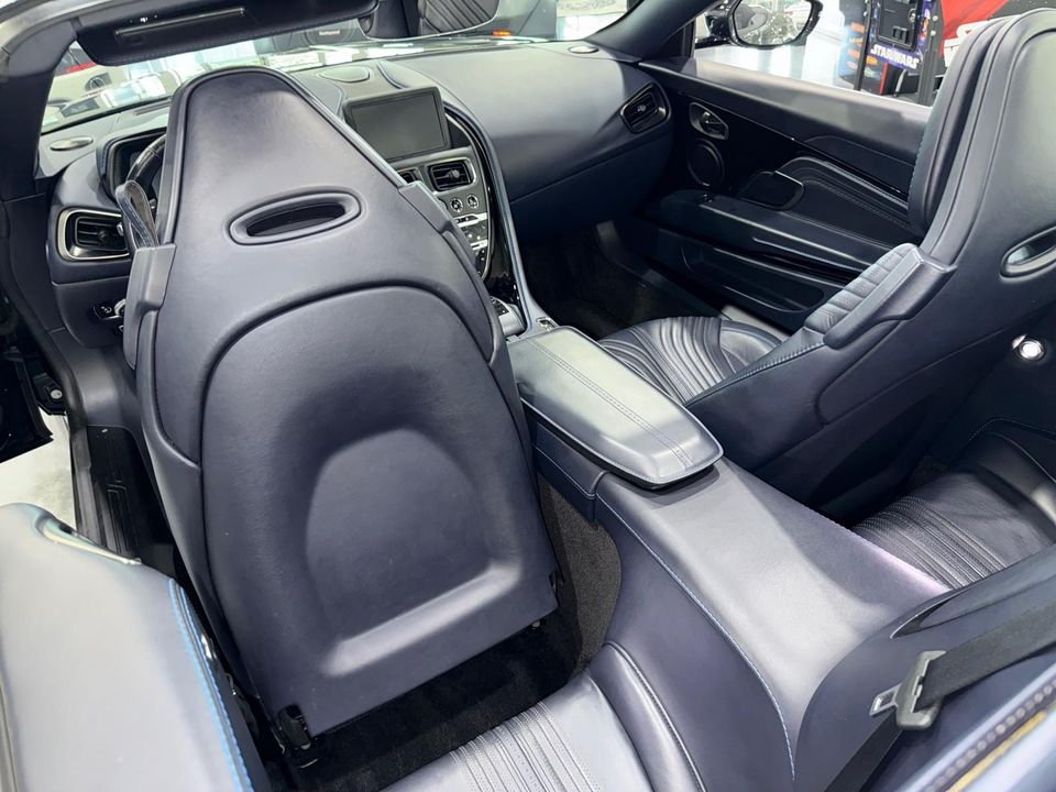 2019 Aston Martin DB11 Volante