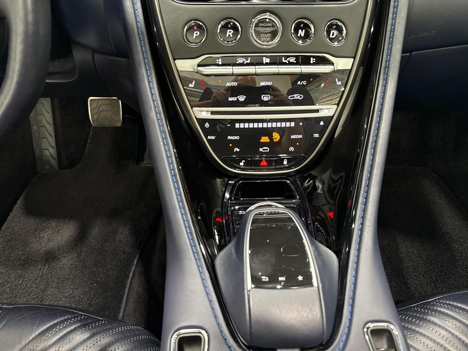 2019 Aston Martin DB11 Volante