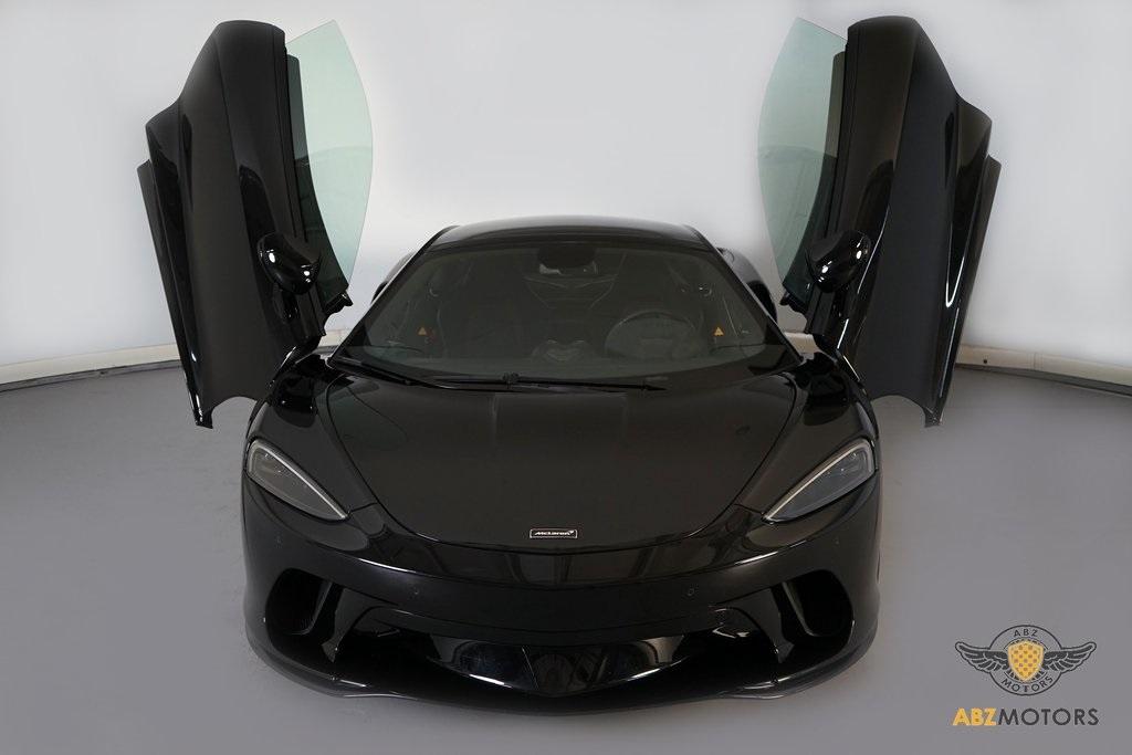 2023 McLaren GT