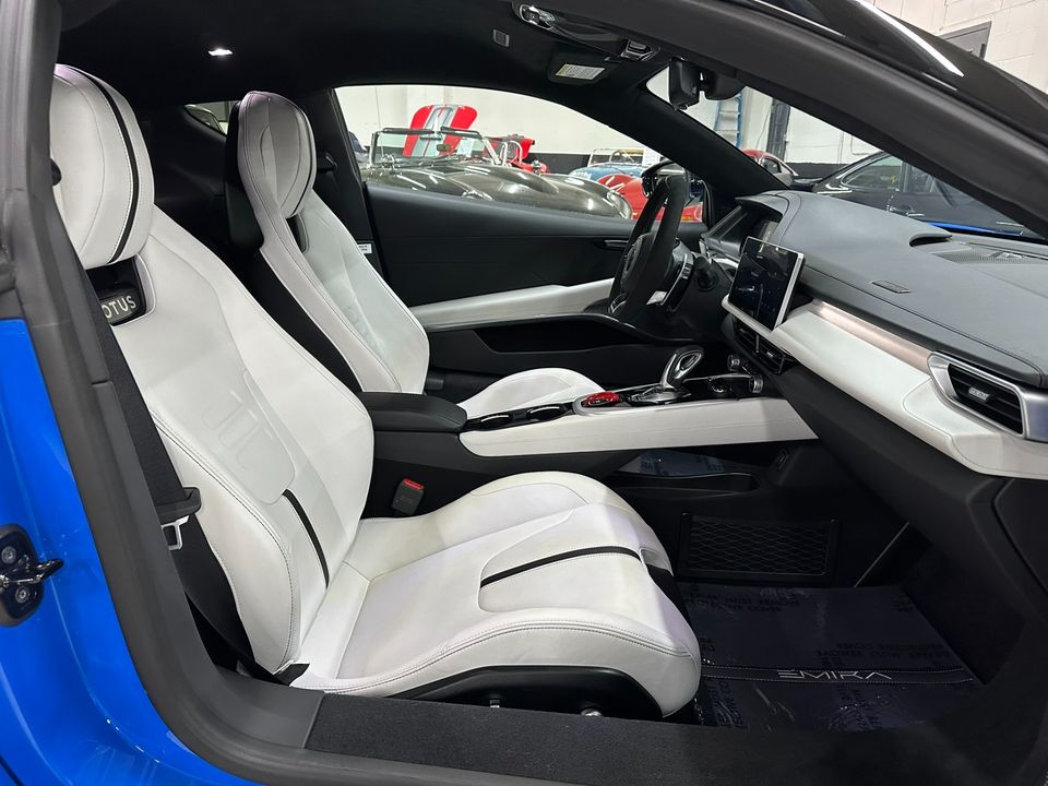 2024 Lotus Emira V6