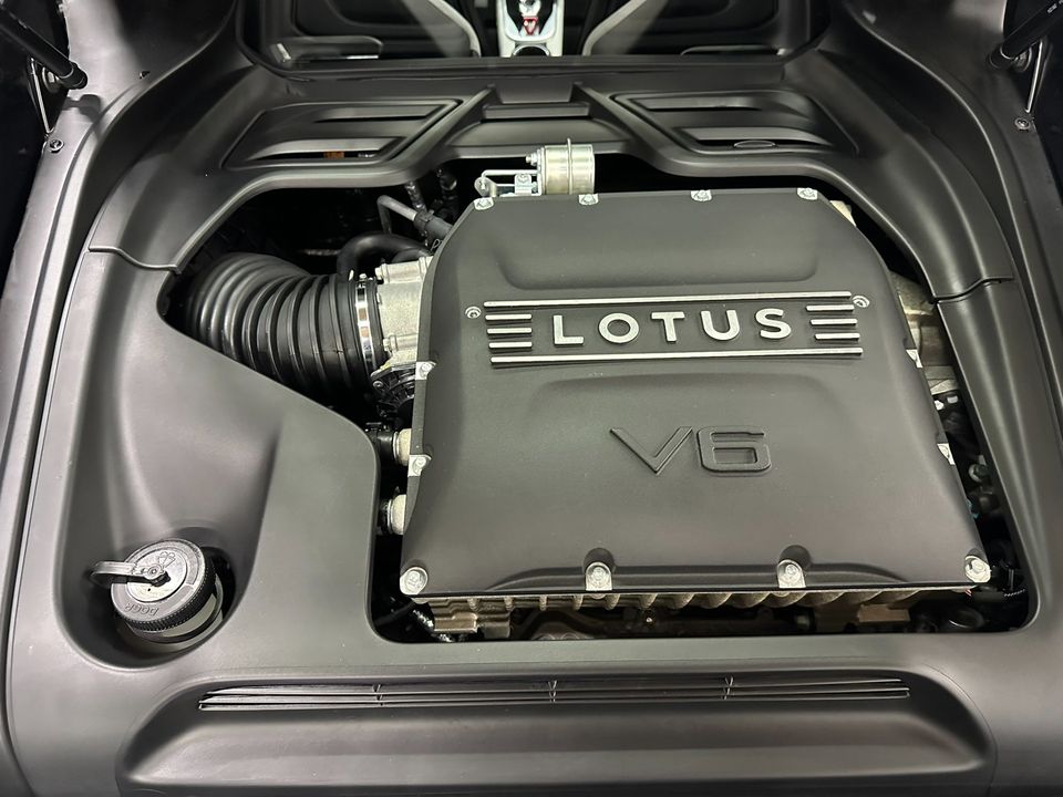 2024 Lotus Emira V6