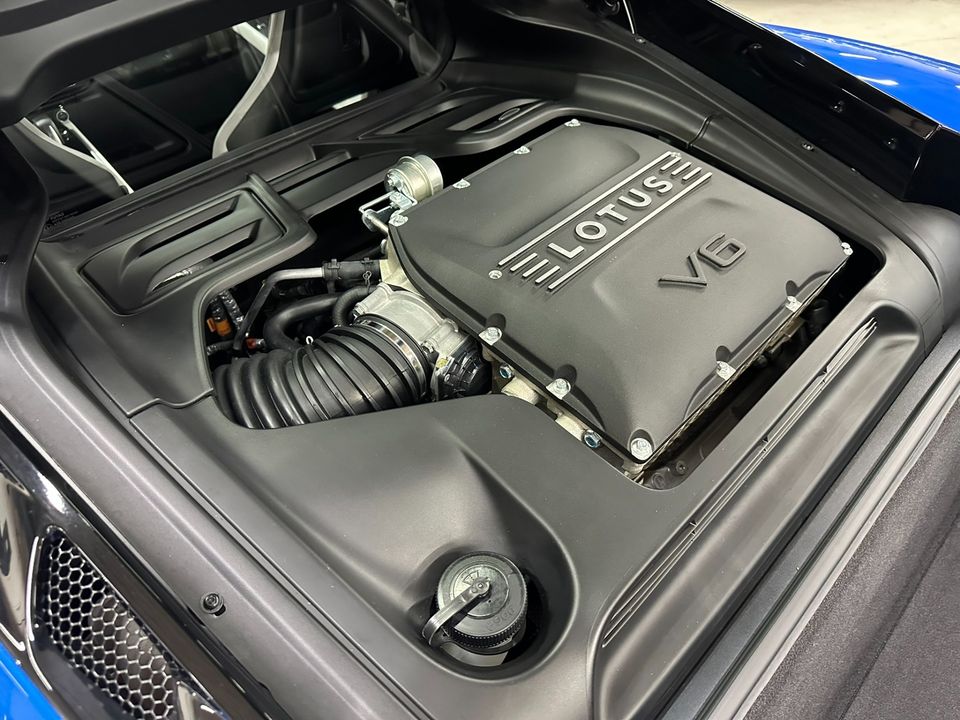 2024 Lotus Emira V6