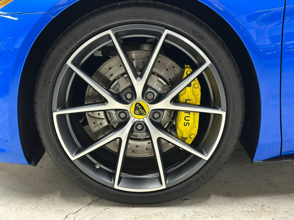 2024 Lotus Emira V6