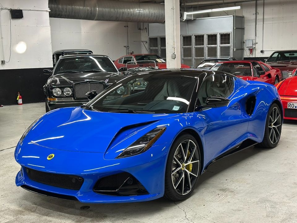 2024 Lotus Emira V6