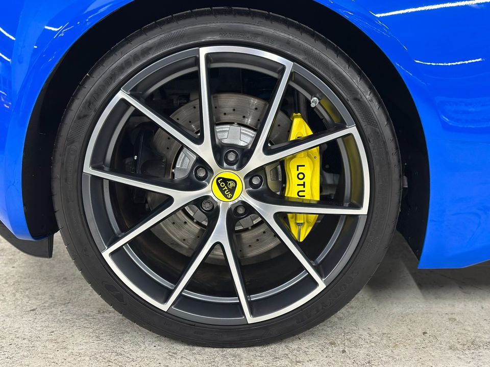 2024 Lotus Emira V6