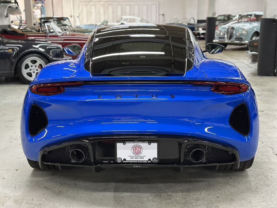 2024 Lotus Emira V6