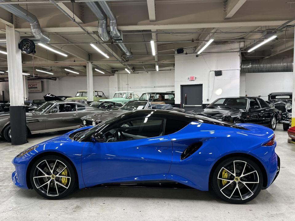 2024 Lotus Emira V6