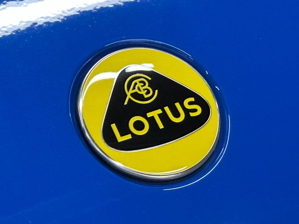 2024 Lotus Emira V6