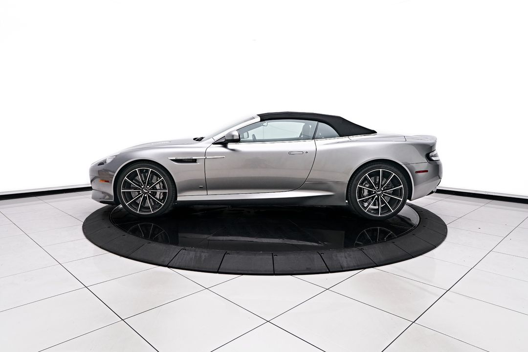 2016 Aston Martin DB9
