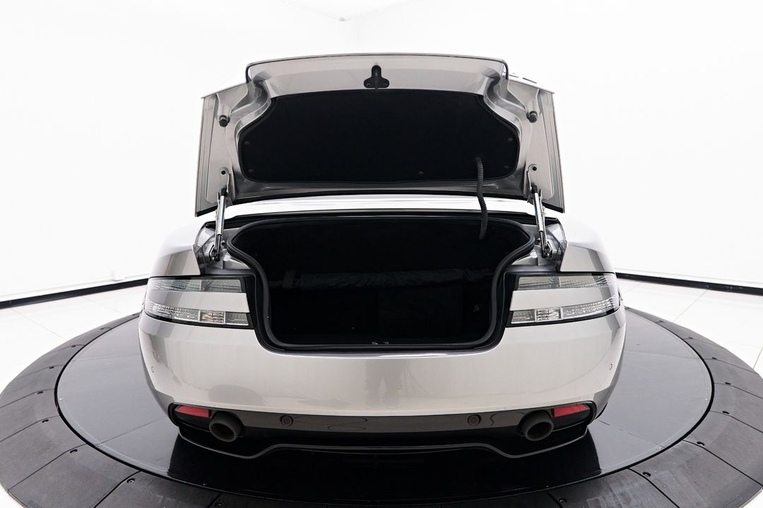 2016 Aston Martin DB9