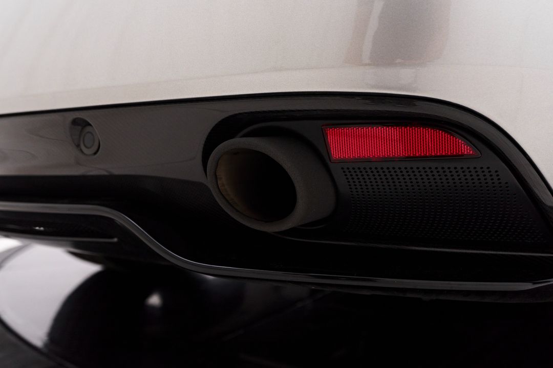 2016 Aston Martin DB9