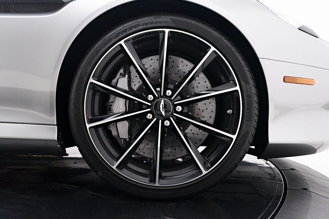 2016 Aston Martin DB9