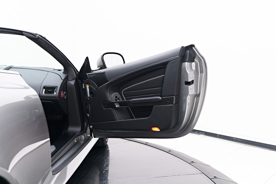 2016 Aston Martin DB9