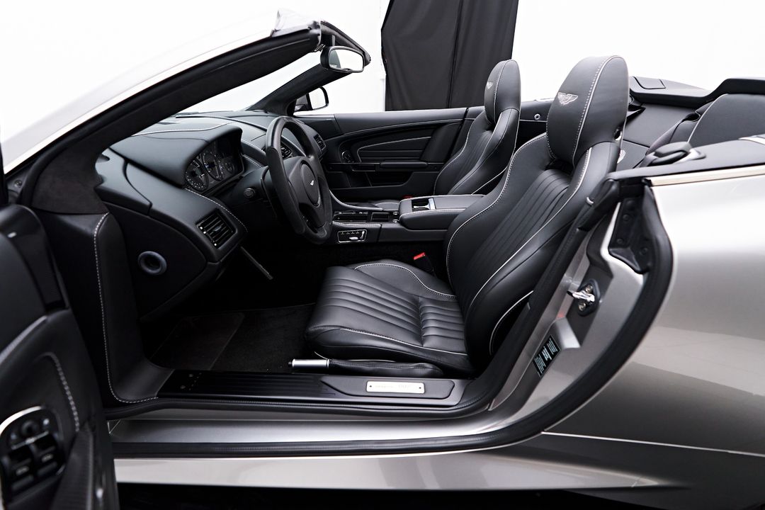 2016 Aston Martin DB9