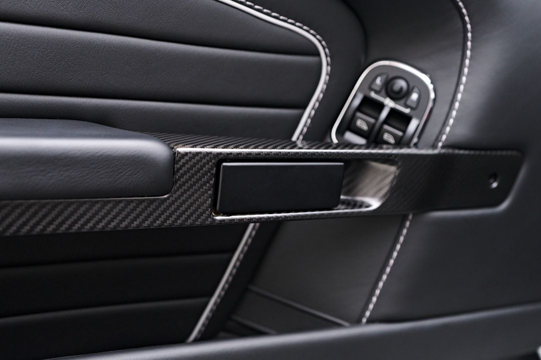 2016 Aston Martin DB9