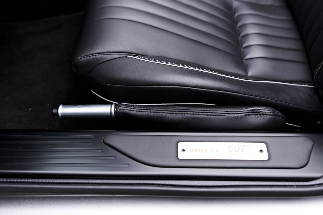 2016 Aston Martin DB9