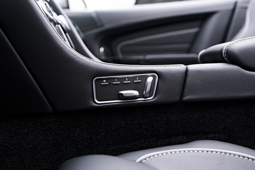 2016 Aston Martin DB9