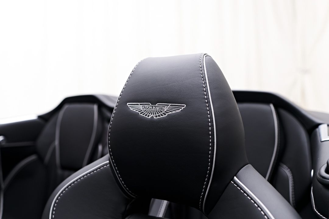 2016 Aston Martin DB9
