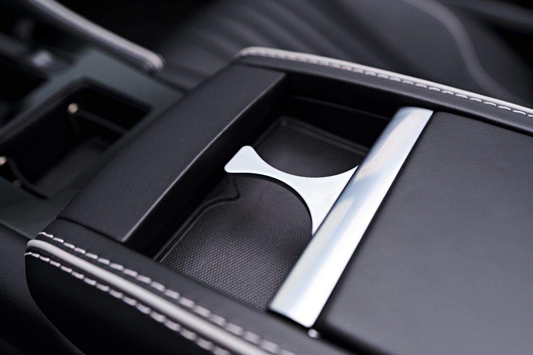 2016 Aston Martin DB9