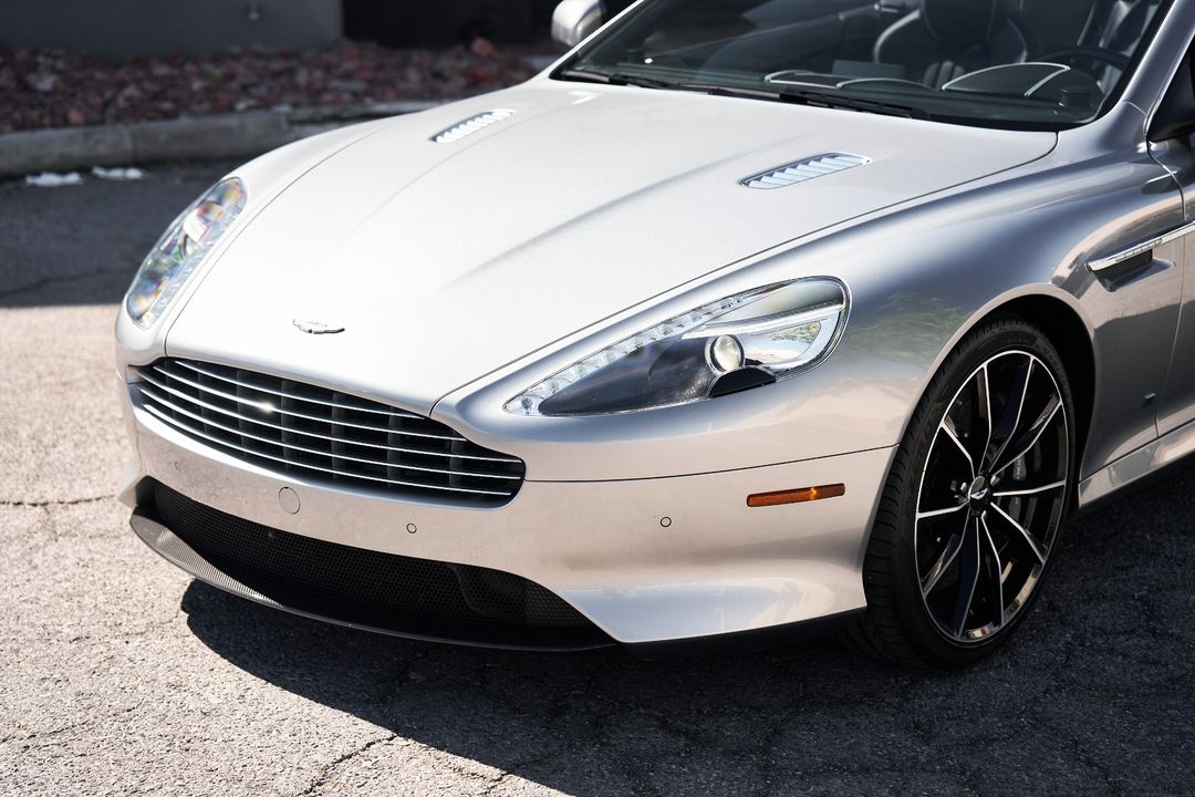 2016 Aston Martin DB9