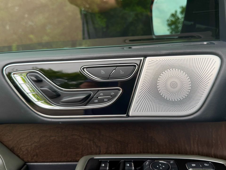 2022 Lincoln Navigator