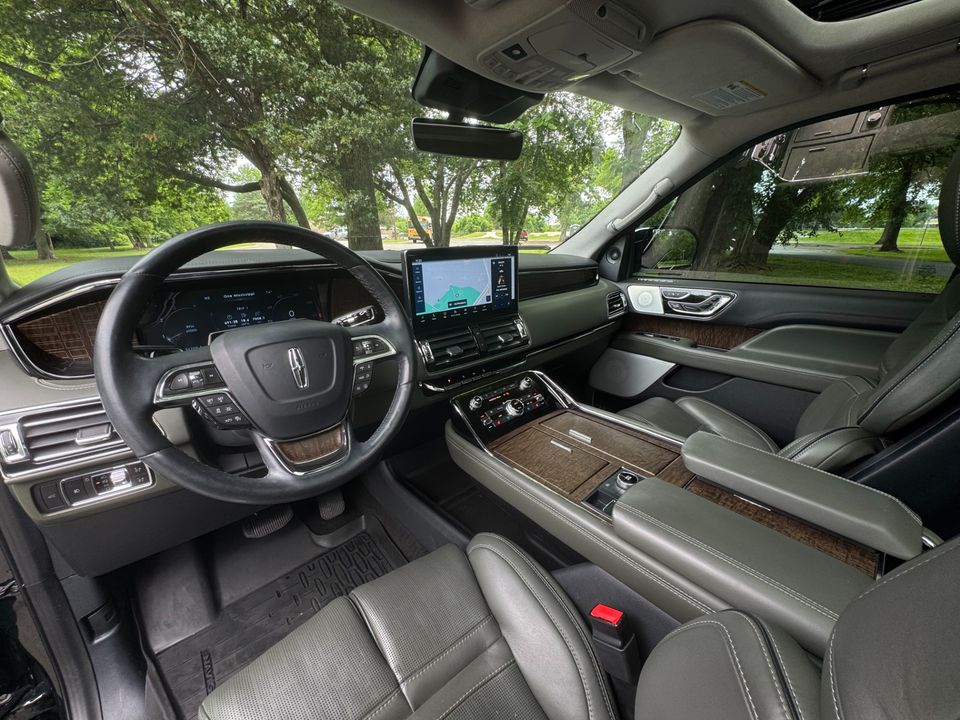 2022 Lincoln Navigator