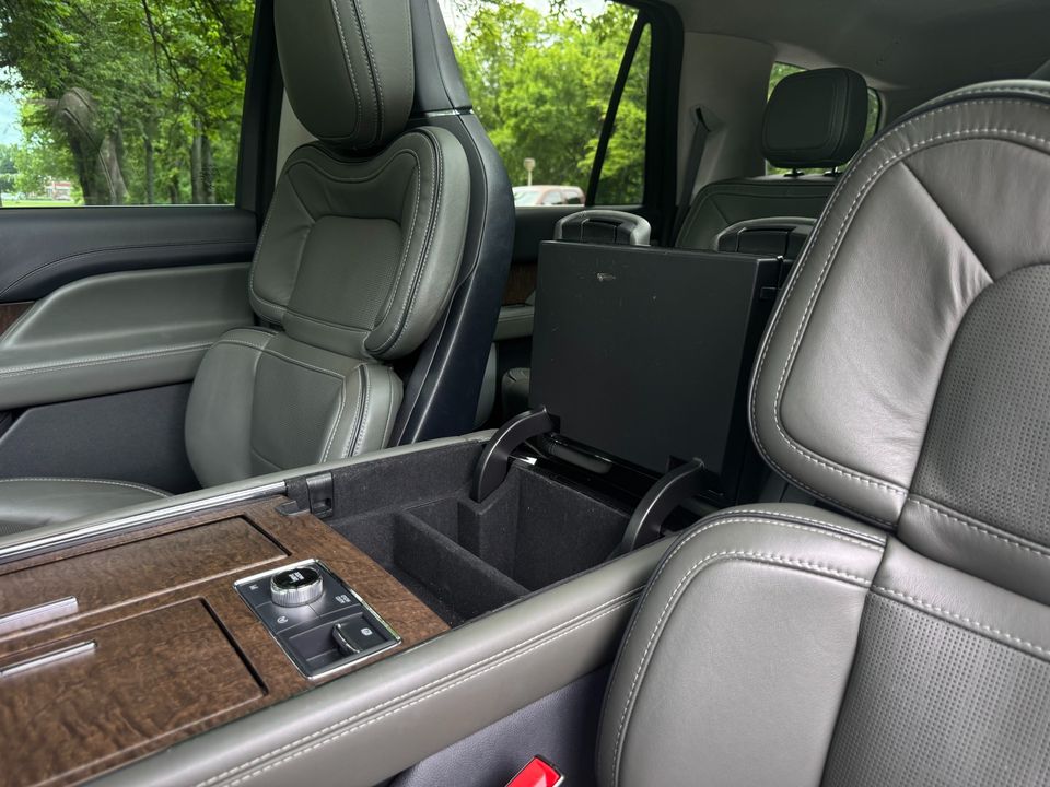 2022 Lincoln Navigator