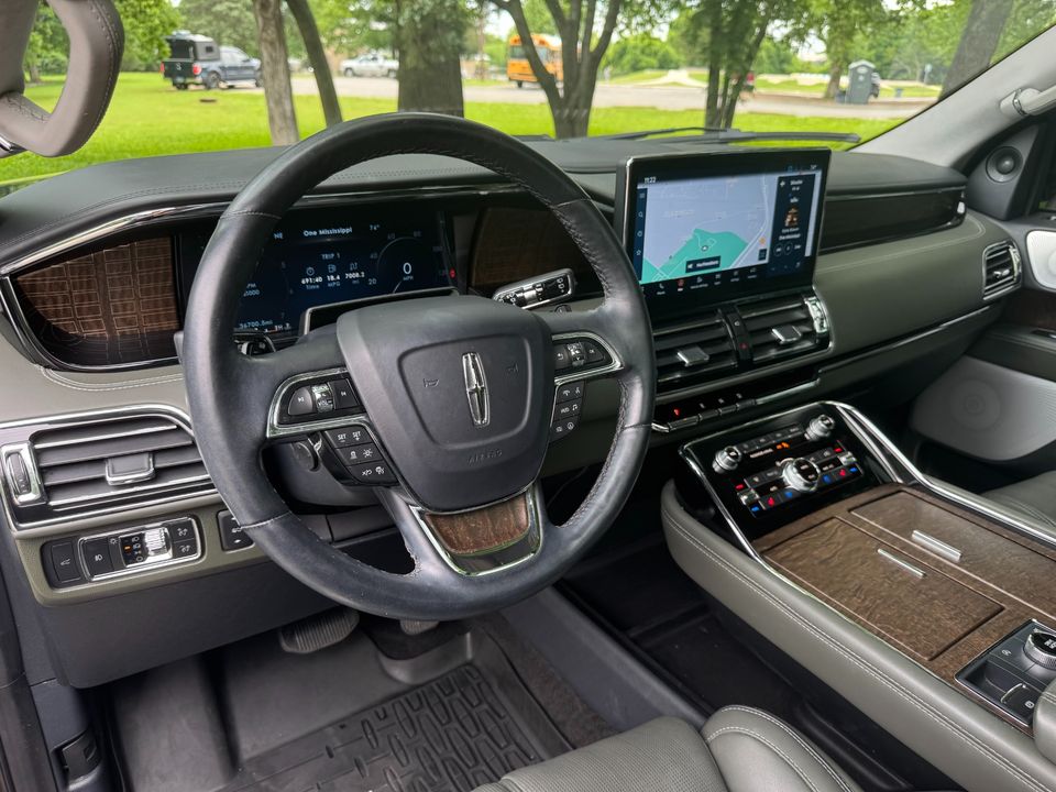 2022 Lincoln Navigator