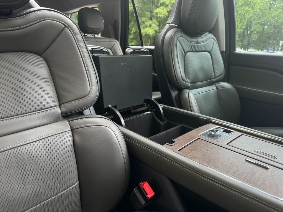 2022 Lincoln Navigator