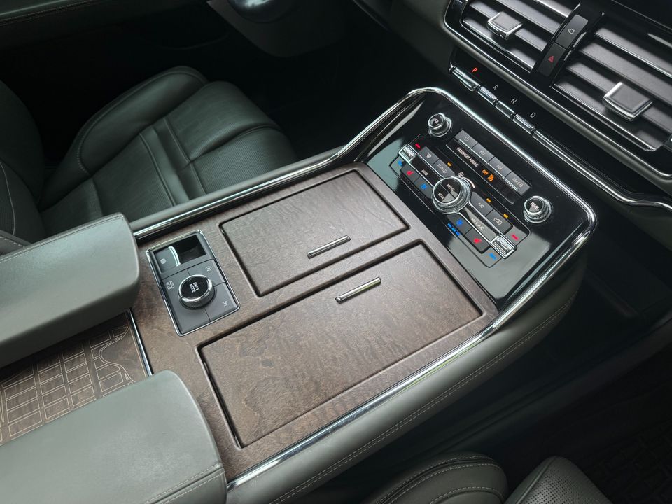 2022 Lincoln Navigator