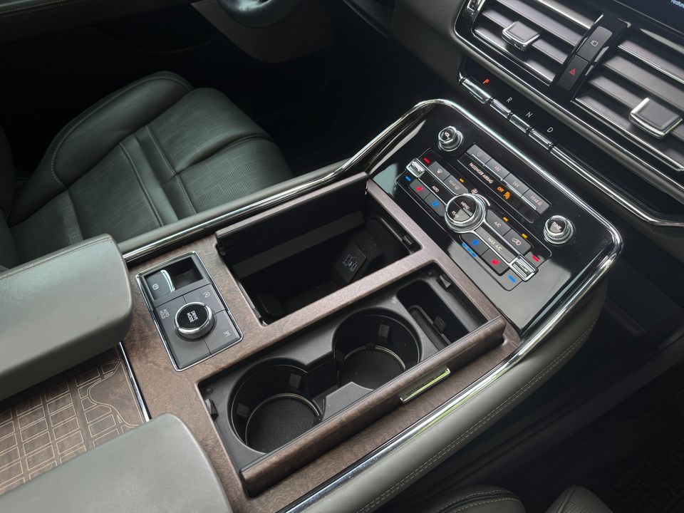 2022 Lincoln Navigator