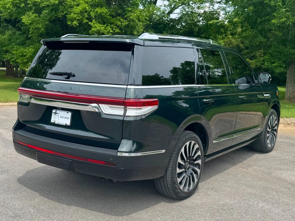 2022 Lincoln Navigator