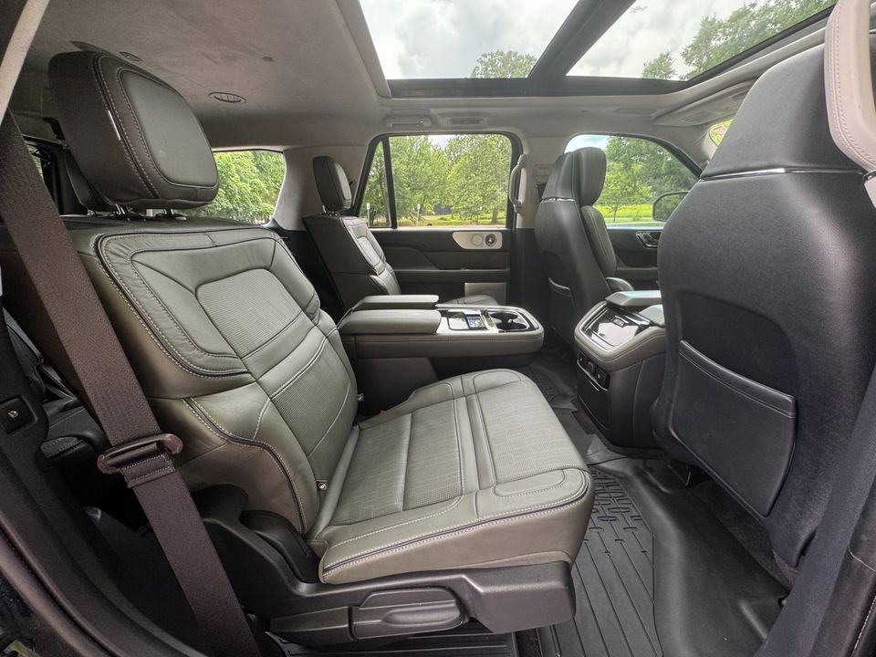 2022 Lincoln Navigator
