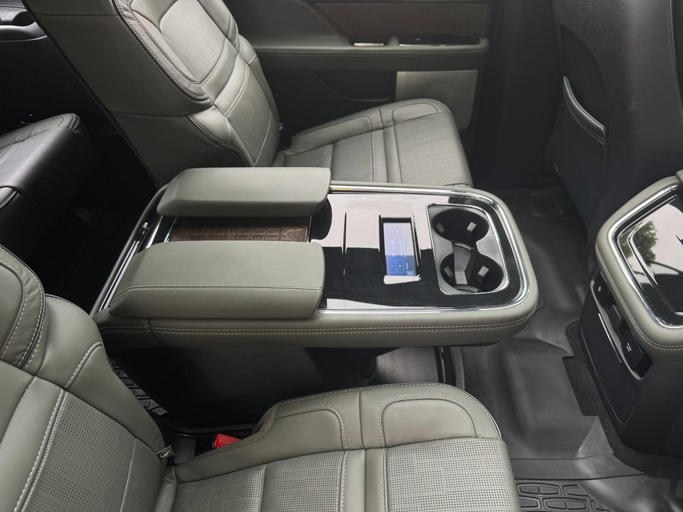 2022 Lincoln Navigator