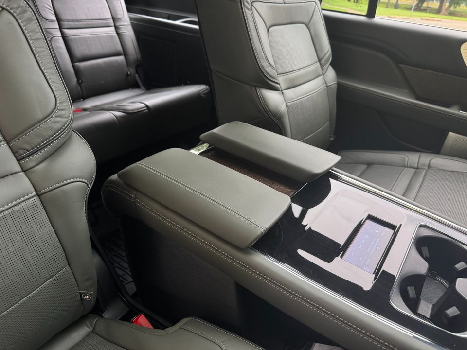 2022 Lincoln Navigator