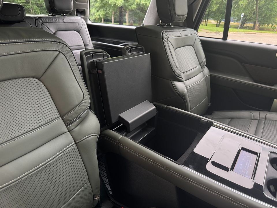 2022 Lincoln Navigator