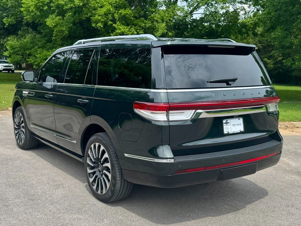 2022 Lincoln Navigator