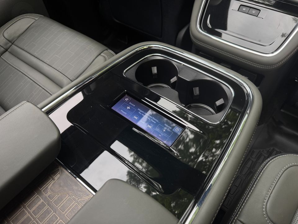 2022 Lincoln Navigator