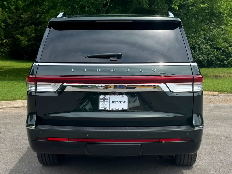 2022 Lincoln Navigator