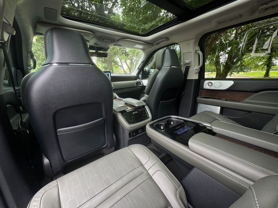 2022 Lincoln Navigator