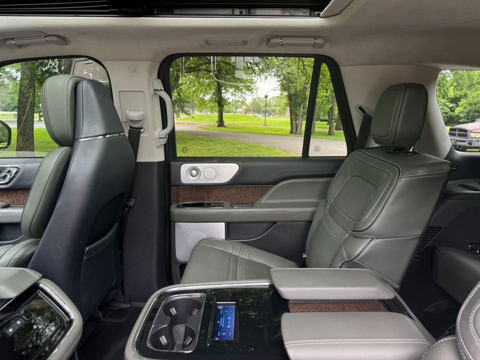 2022 Lincoln Navigator