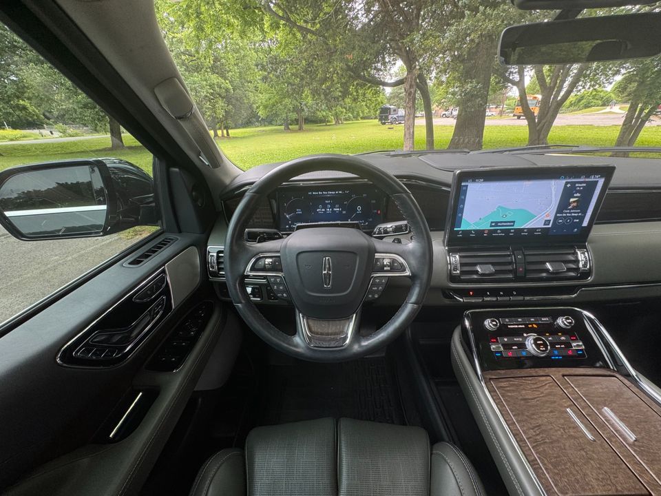 2022 Lincoln Navigator