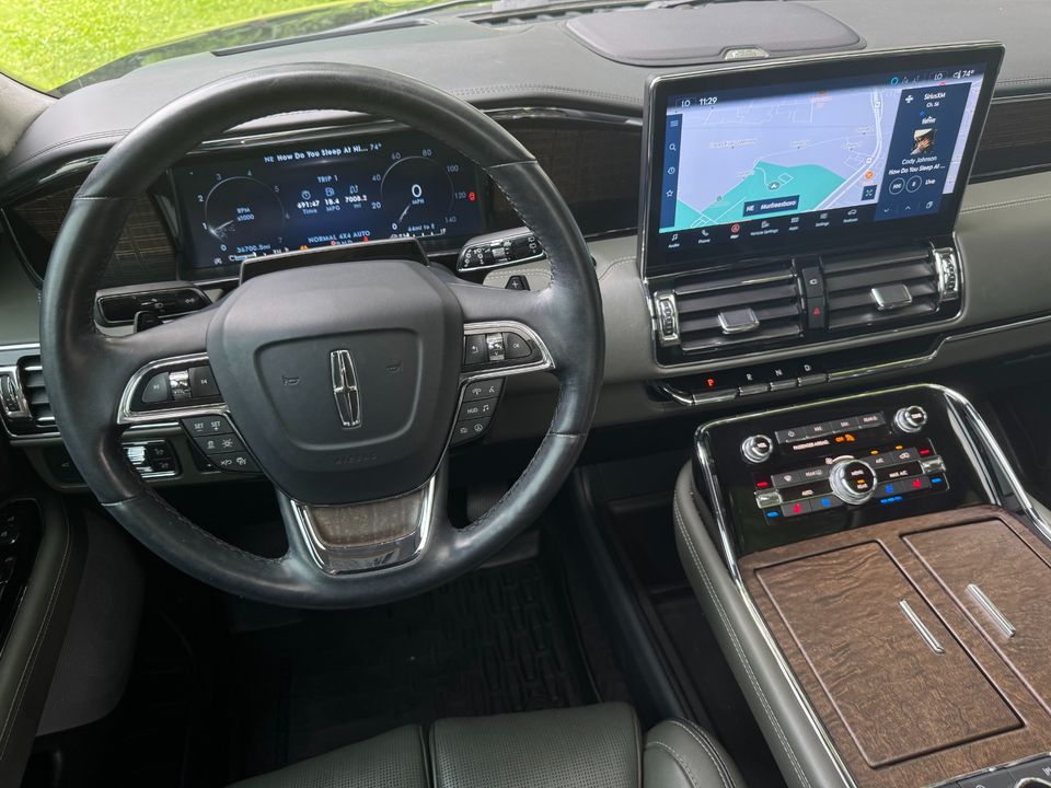 2022 Lincoln Navigator