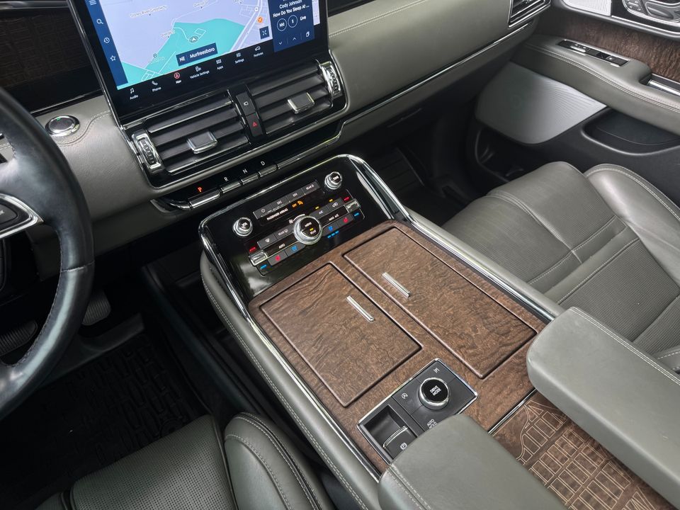2022 Lincoln Navigator
